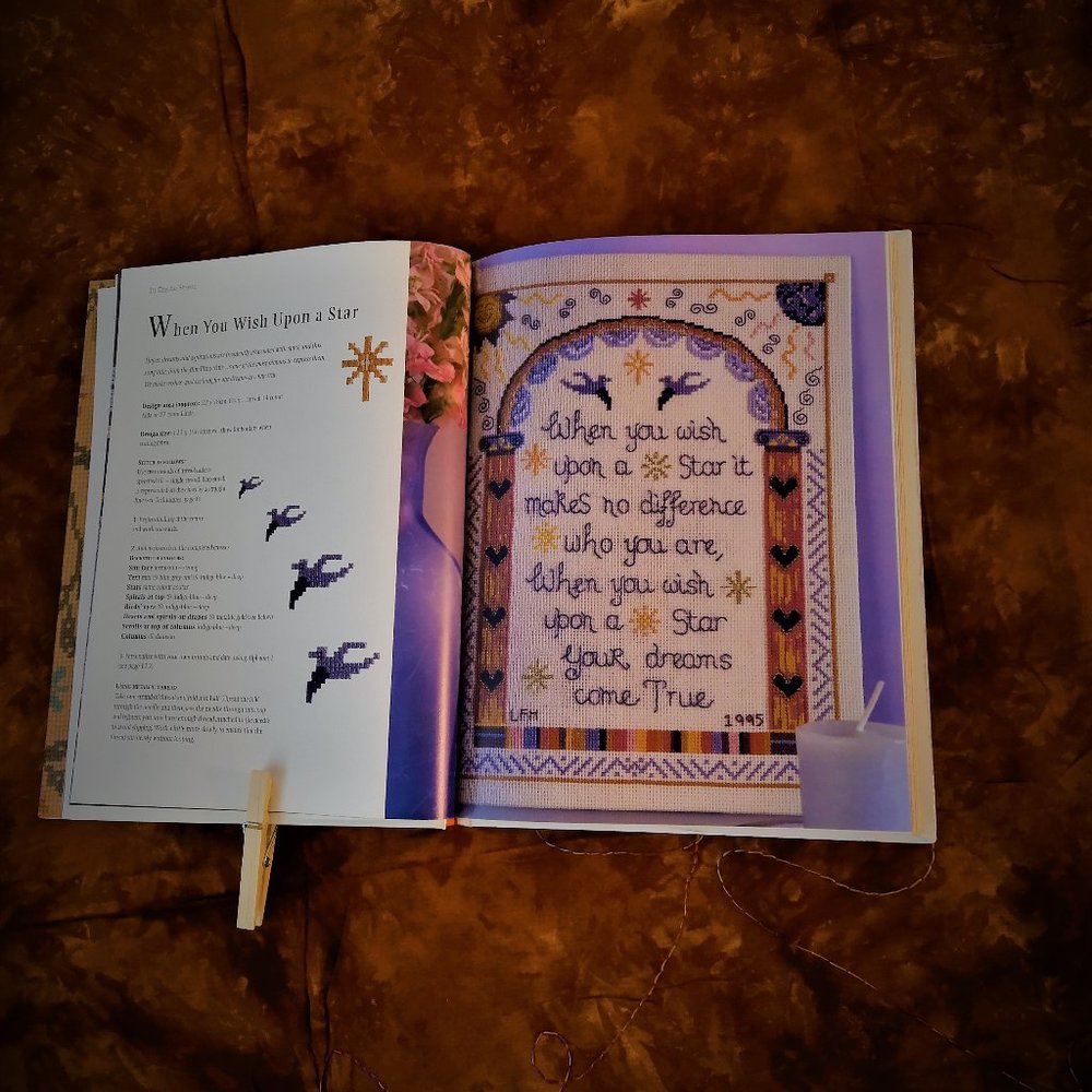 THE GLORIES OF CROSS STITCH BY LAUREN TURNER 2000 - Picture 6 of 16